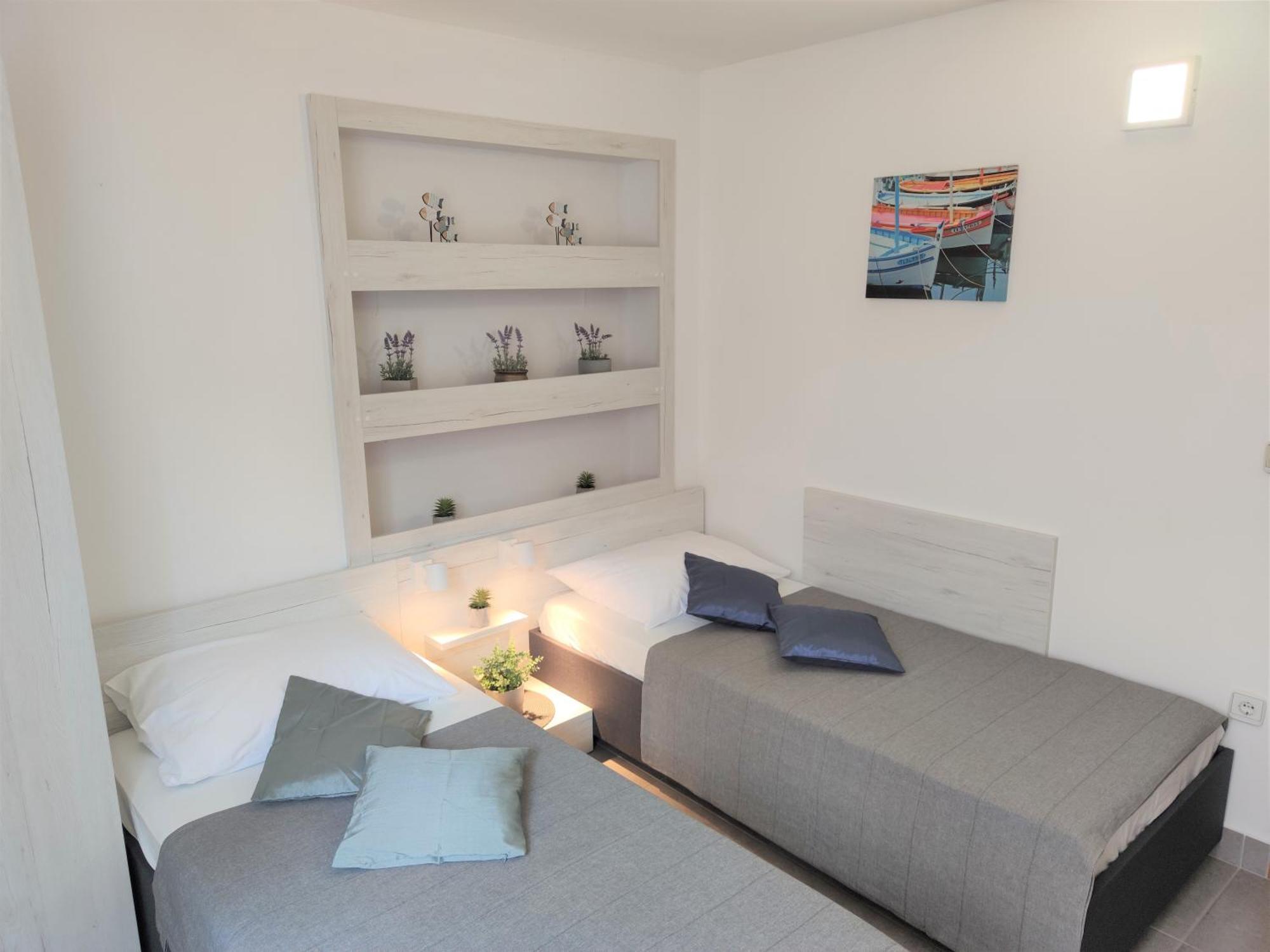 Apartments Rak Vis Szoba fotó